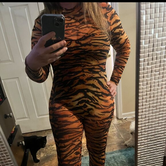 Sheer Tiger Jumpsuit Shein NWT only tried on - Picture 1 of 4